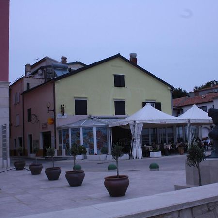 Apartments Tomato Novigrad Istria Eksteriør bilde