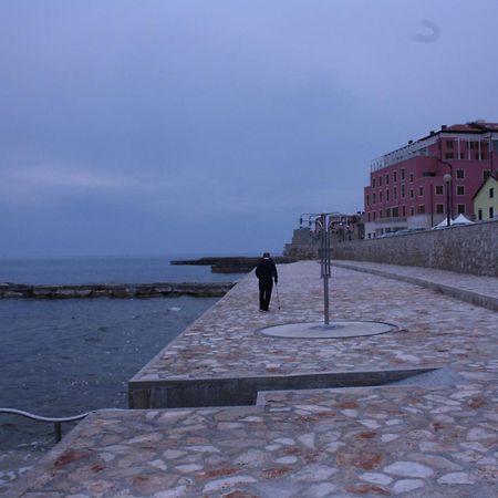 Apartments Tomato Novigrad Istria Eksteriør bilde