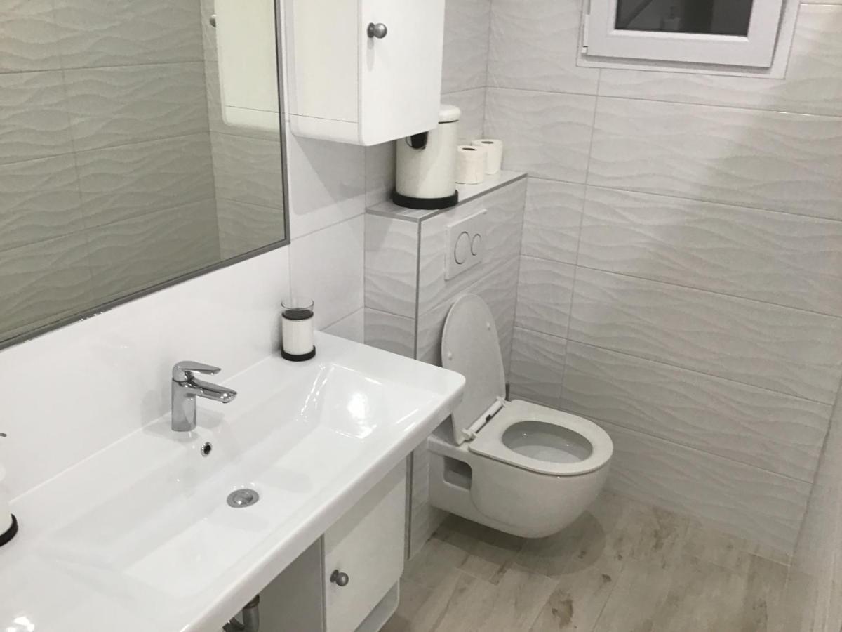 Apartments Tomato Novigrad Istria Eksteriør bilde